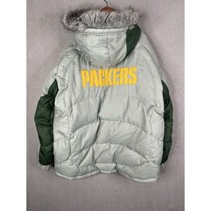 NFL TEAM APPAREL REEBOK PACKERS XL DOWN WINTER JACKET WITH FUR LINED HOOD Flaws